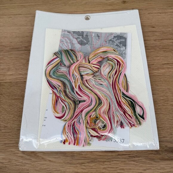 Cicely Mary Barker Flower VTG The Rose Fairy Cross Stitch Kit 5537 NEW SEALED - Picture 2 of 6